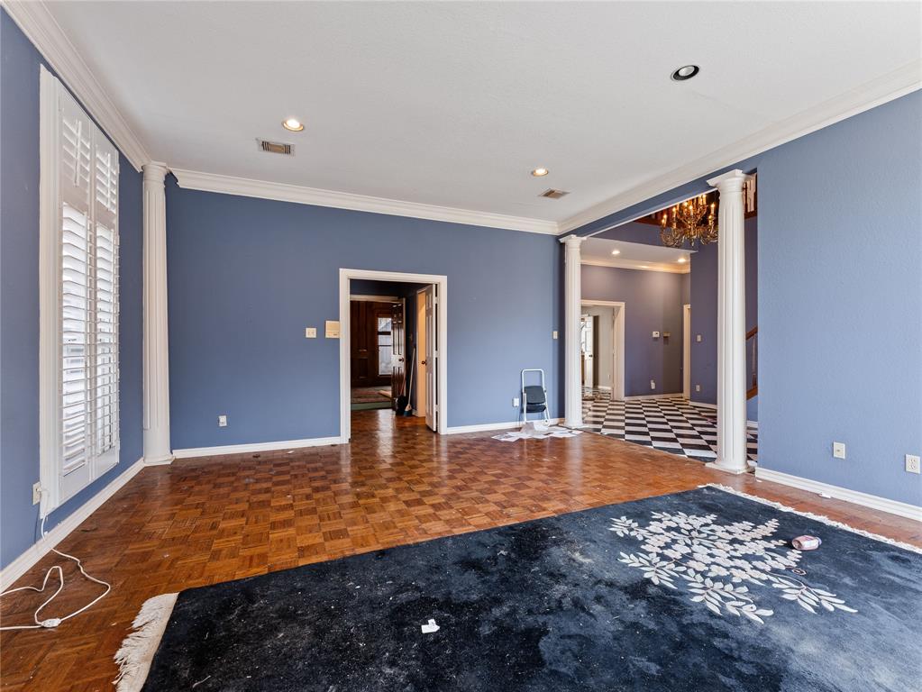 1809 Burton Hill Road Fort Worth, TX 76107 - Photo 35 of 37
