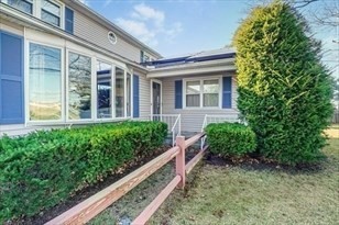 161 Fernbank Road Springfield, MA 01129 - Photo 1 of 23