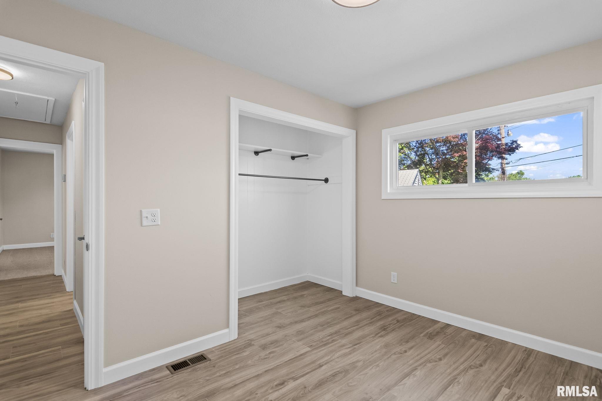 6 Evergreen Court Springfield, IL 62704 - Photo 21 of 32
