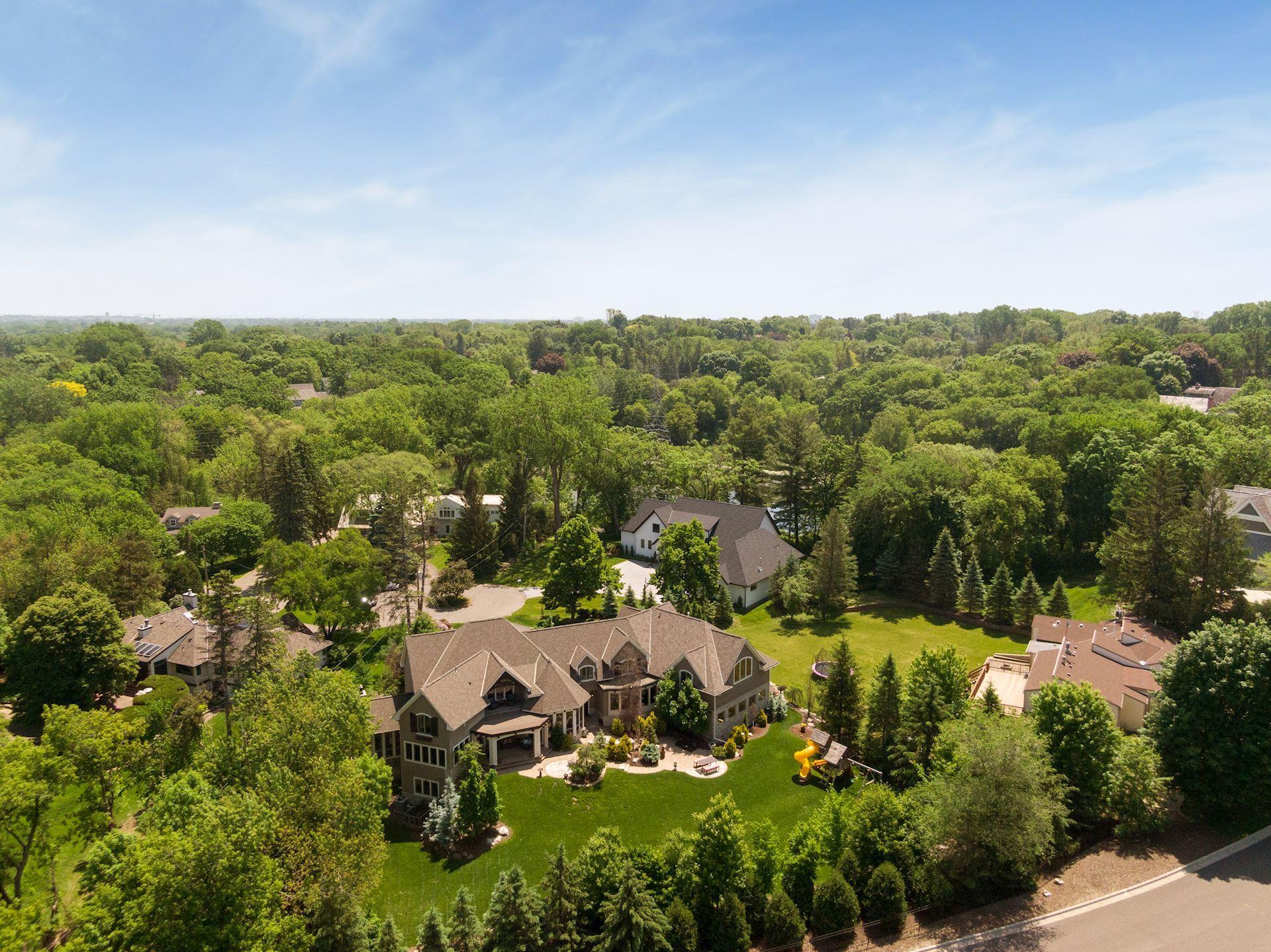 5 Spur Road Edina, MN 55436 - Photo 3 of 66