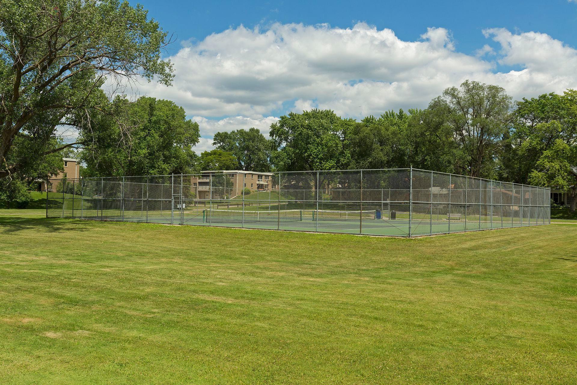 5 Spur Road Edina, MN 55436 - Photo 62 of 66