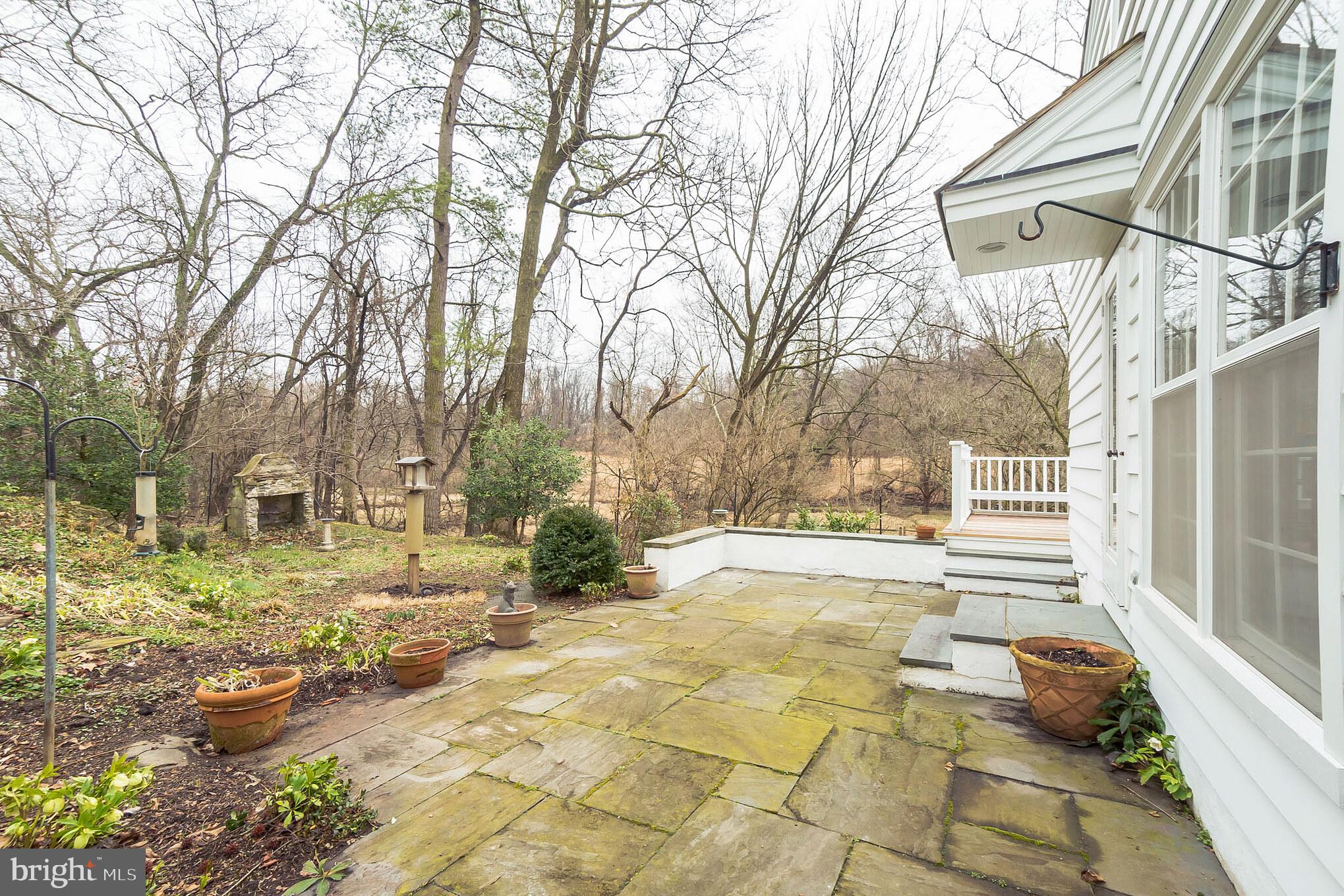 911 North Valley Road Paoli, PA 19301 - Photo 12 of 36 Exterior Side Yard
