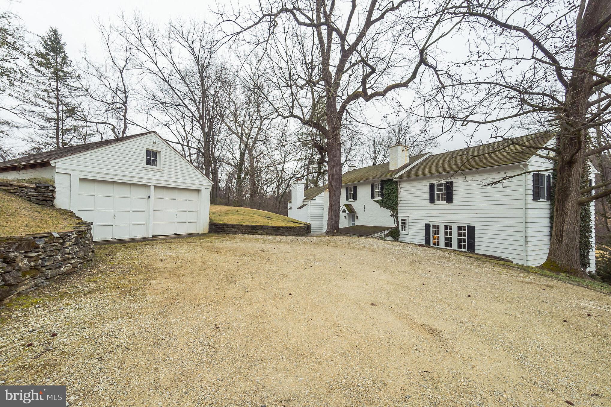 911 North Valley Road Paoli, PA 19301 - Photo 8 of 36 Ecterior Front