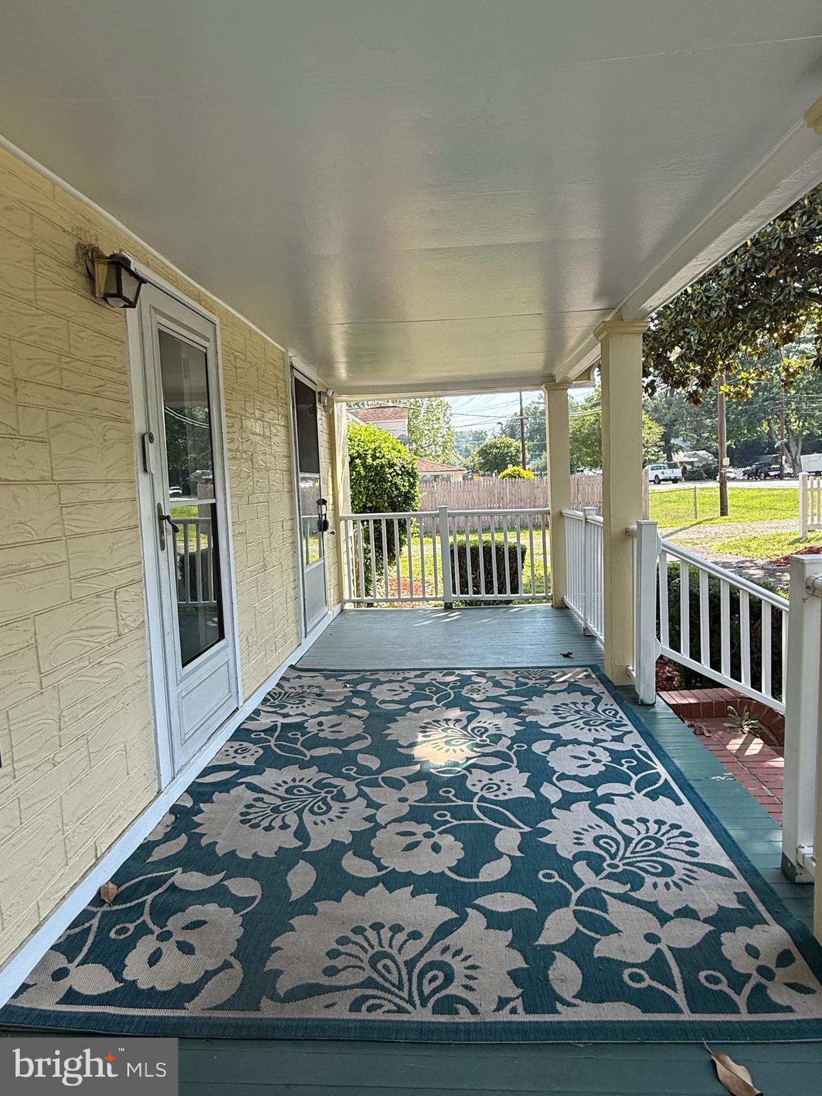 8110 Allentown Road Fort Washington, MD 20744 - Photo 2 of 41 love a porch