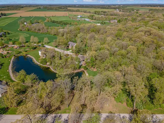 $65,000 | 9139 Wiltshire Drive, Columbia, IL 62236