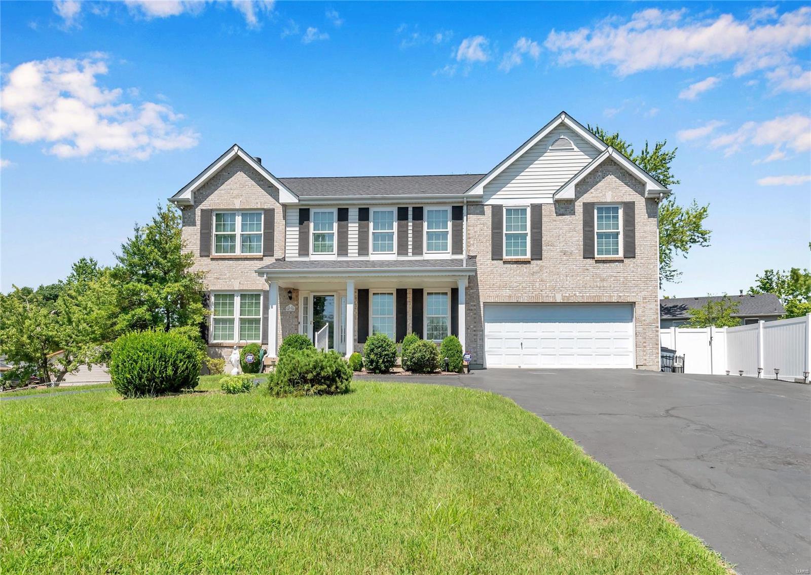 4735 Ringer Road St. Louis, MO 63129 - Photo 1 of 24 Gallery Image 1