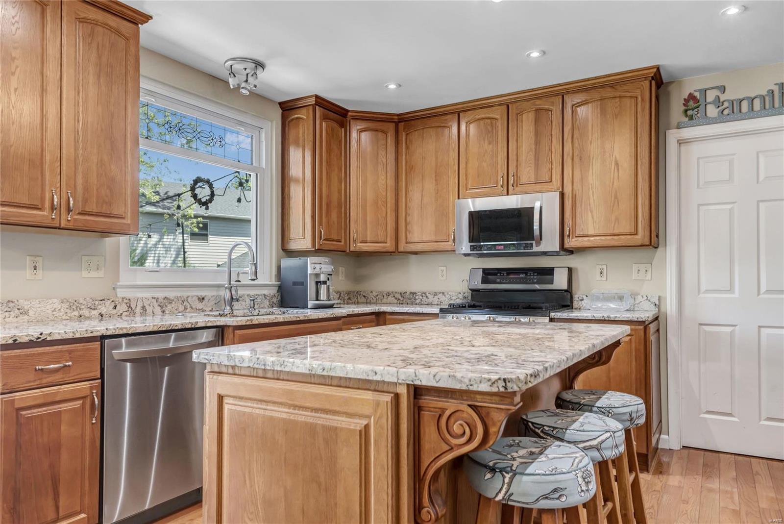 4735 Ringer Road St. Louis, MO 63129 - Photo 3 of 24 Gallery Image 3