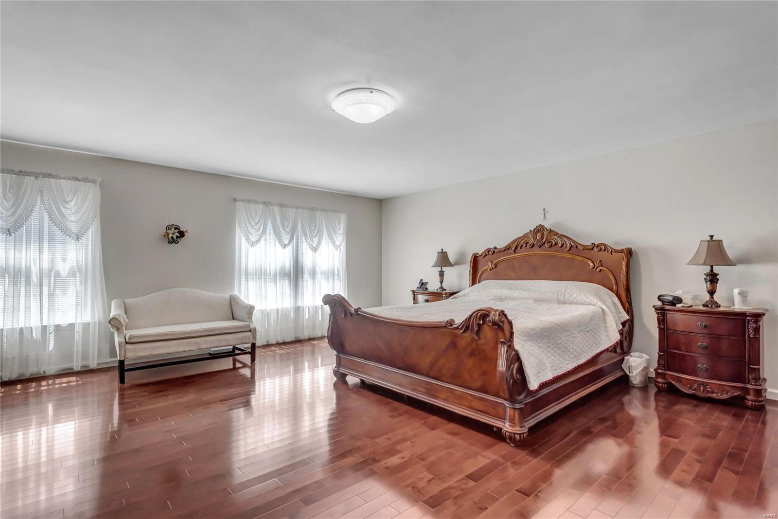 4735 Ringer Road St. Louis, MO 63129 - Photo 10 of 24 Gallery Image 10