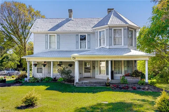 $495,000 | 418 West Acadia Avenue, Winston-Salem, NC 27127