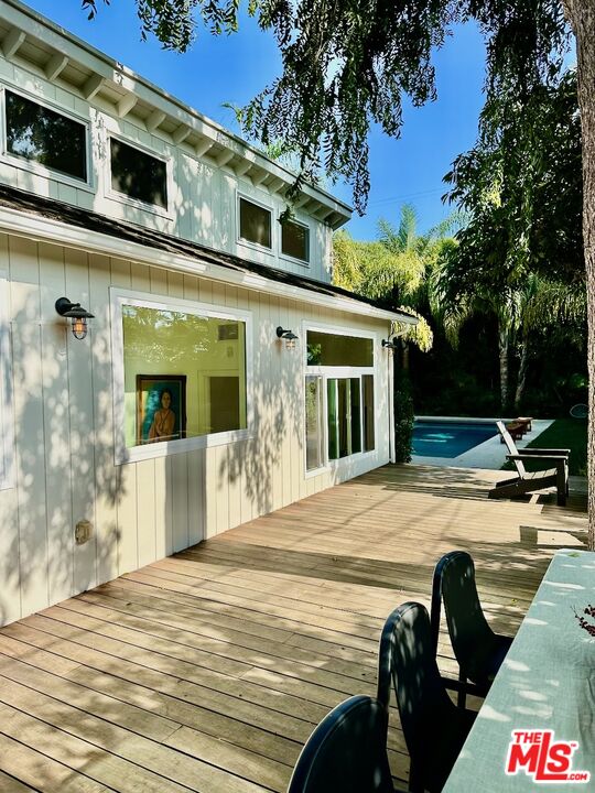 1314 Preston Way Venice, CA 90291 - Photo 15 of 30 a view of a house with backyard