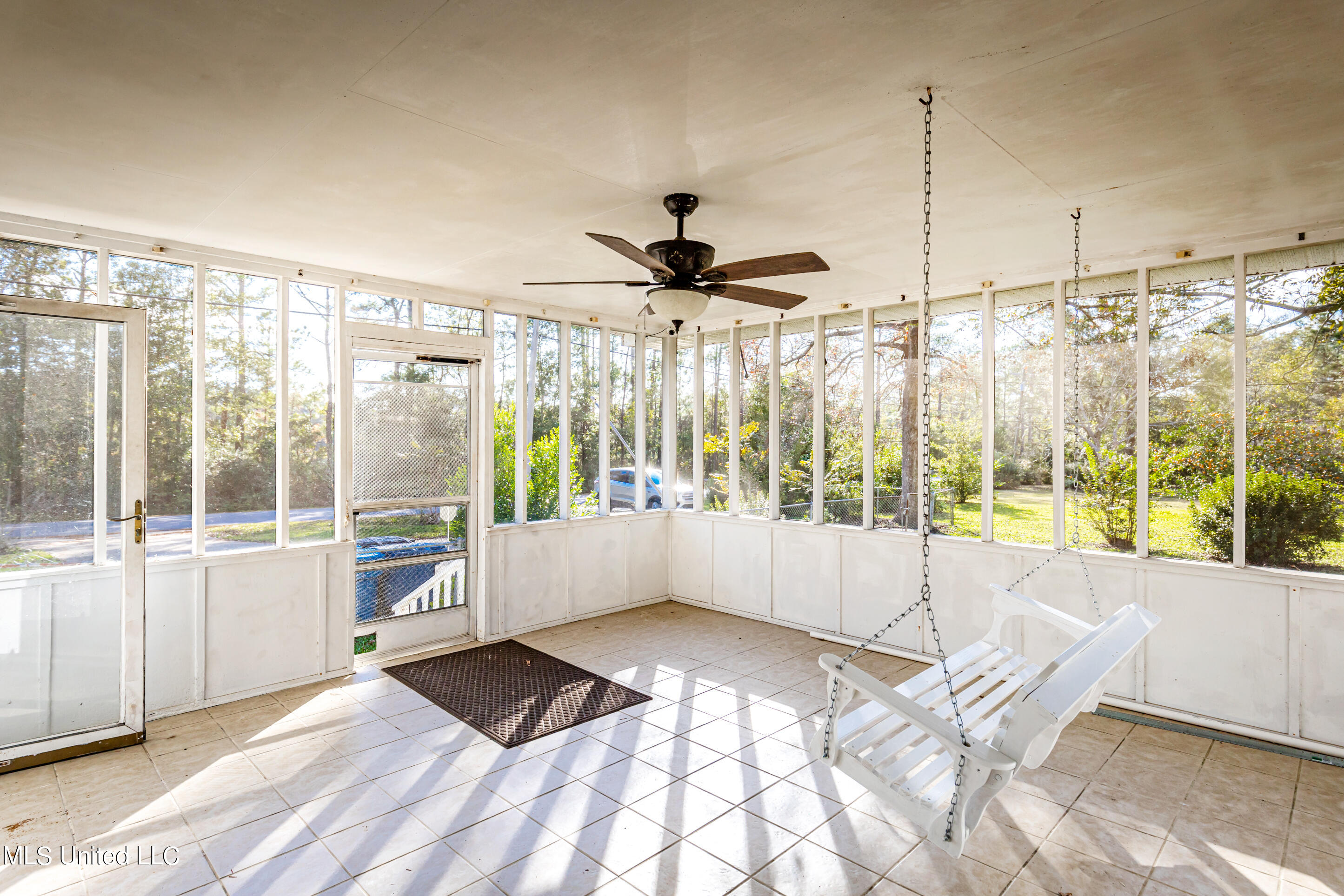 14720 Parker Road Biloxi, MS 39532 - Photo 11 of 87 IMG_1489
