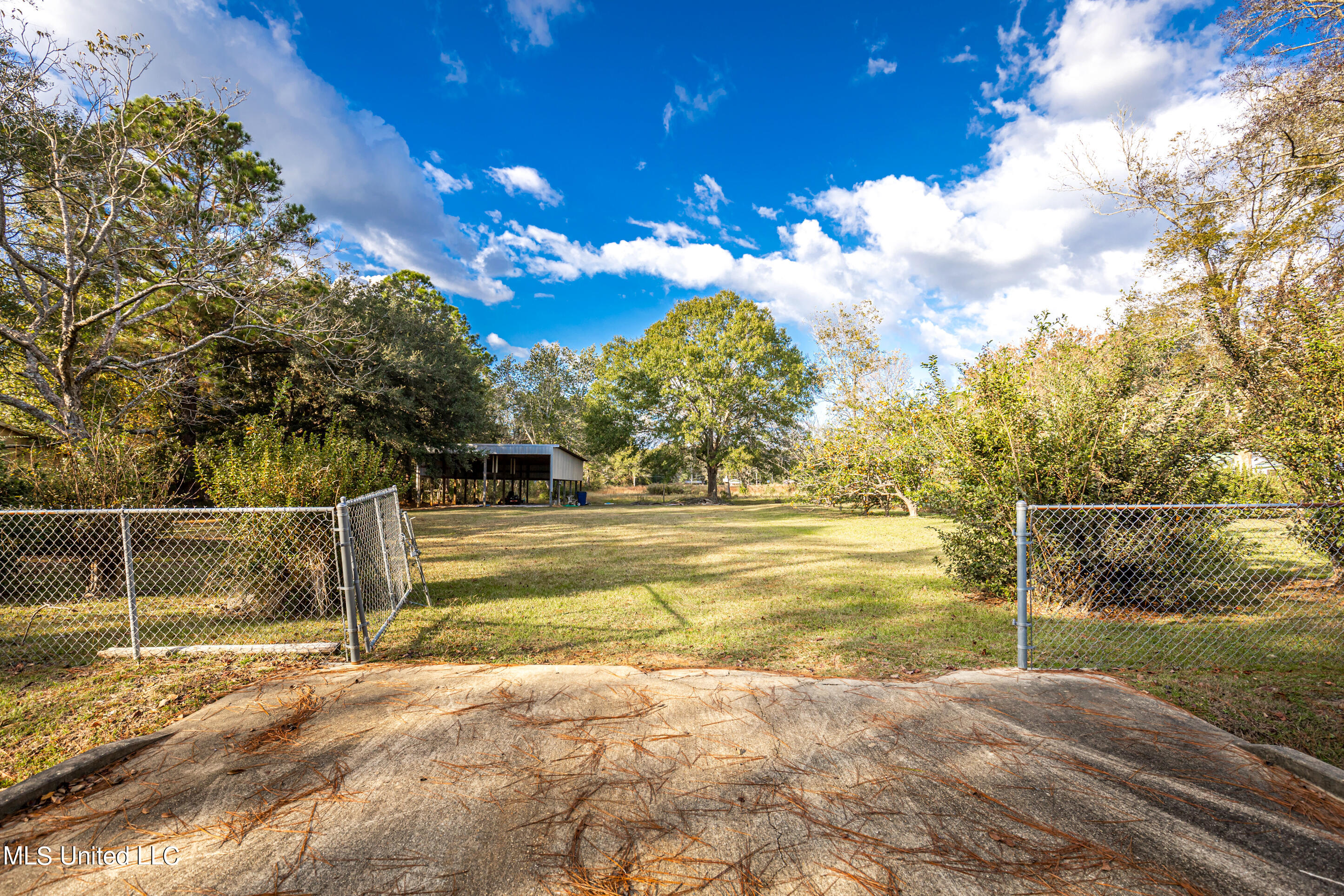 14720 Parker Road Biloxi, MS 39532 - Photo 69 of 87 IMG_1595