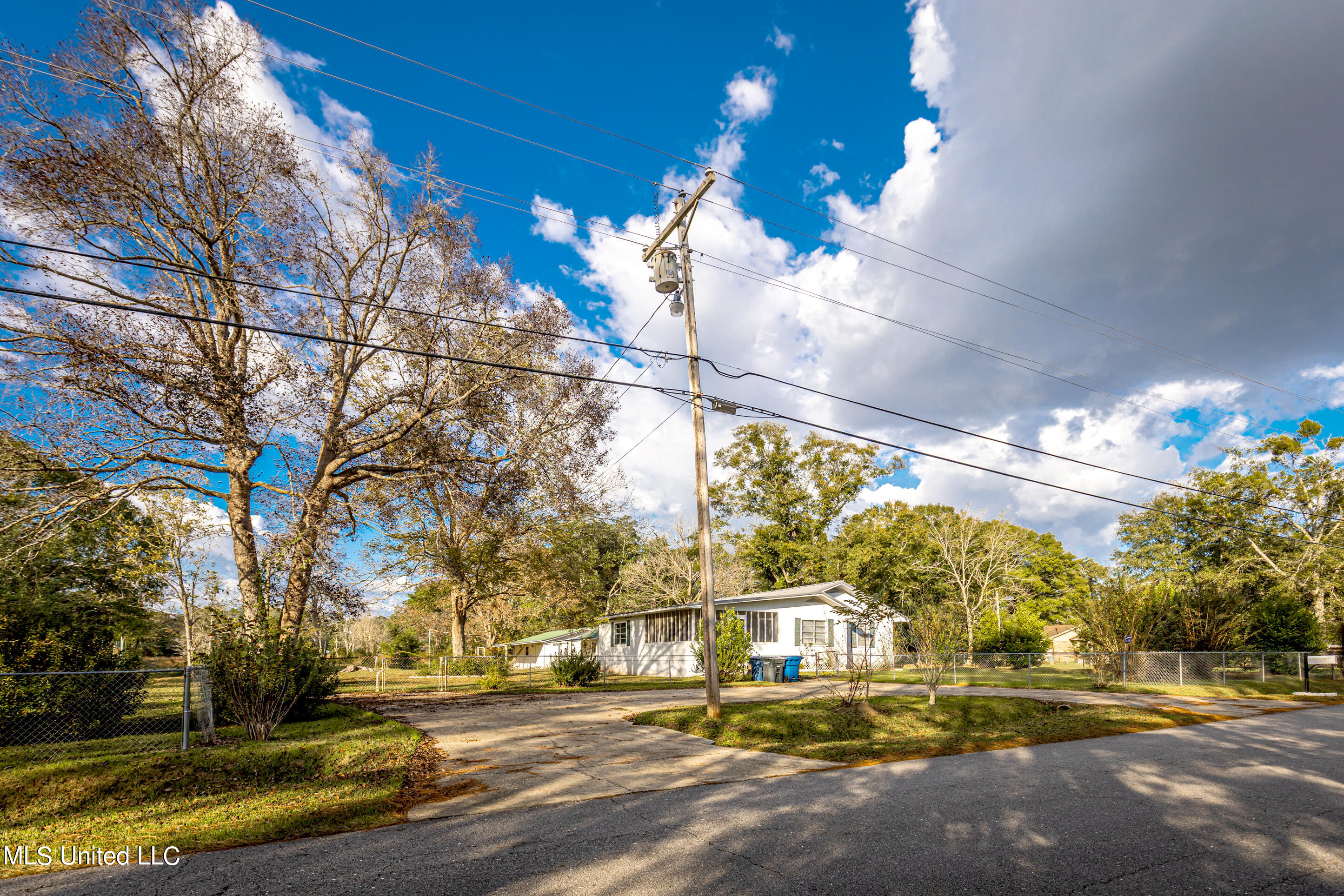 14720 Parker Road Biloxi, MS 39532 - Photo 80 of 87 IMG_1629