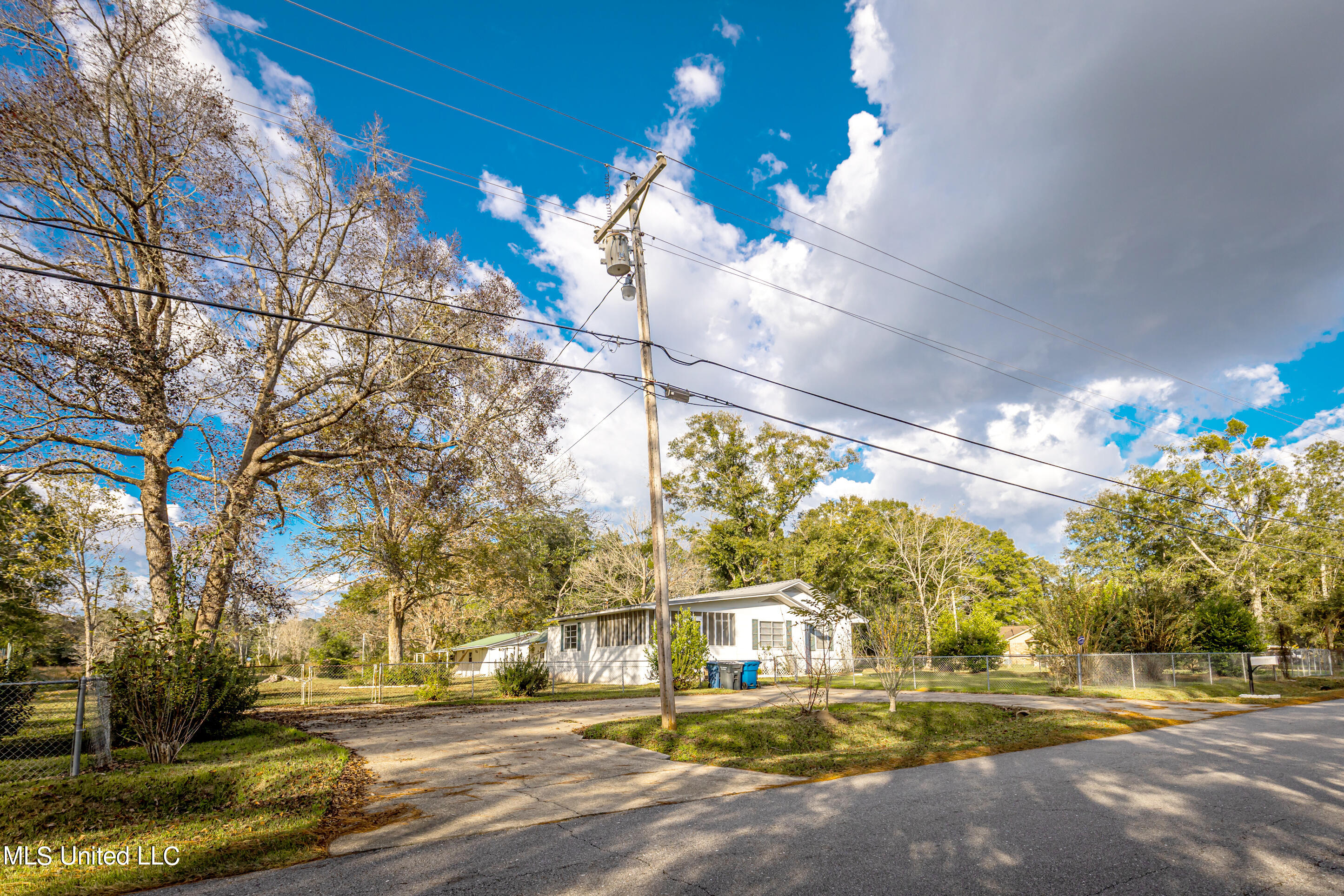 14720 Parker Road Biloxi, MS 39532 - Photo 81 of 87 IMG_1632