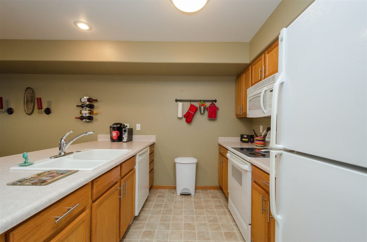 215 Camden Road Iowa City, IA 52245 - Photo 3 of 25 Gallery Image 3