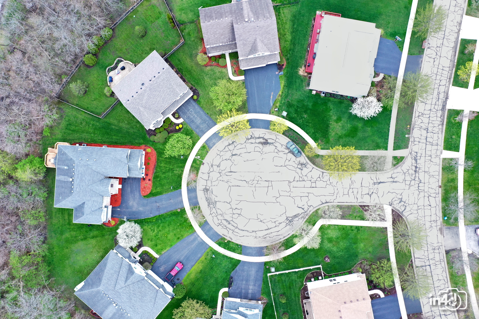 3 Ridge Court Bolingbrook, IL 60440 - Photo 48 of 52 an aerial view of a house with outdoor space and pool