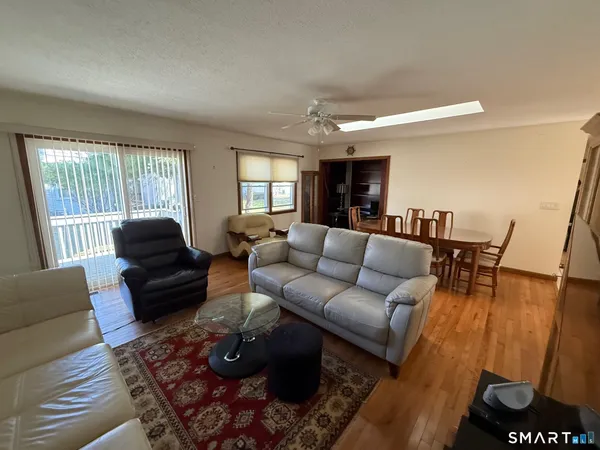 $2,400 | 14 Daniel Drive, Unit 14, East Windsor, CT 06088