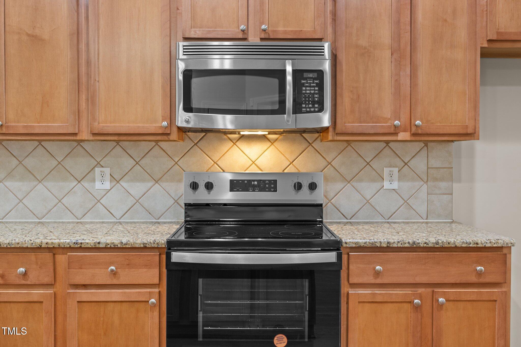 1012 Palace Garden Way Raleigh, NC 27603 - Photo 12 of 34 22-web-or-mls-IMG_3295