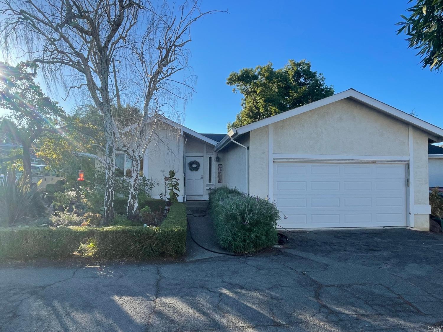 32 Mendocino Lane, Novato, CA 94947 Compass