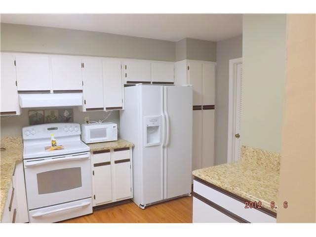4640 West McNab Road, Unit 2 Pompano Beach, FL 33069 - Photo 3 of 10 Kitchen