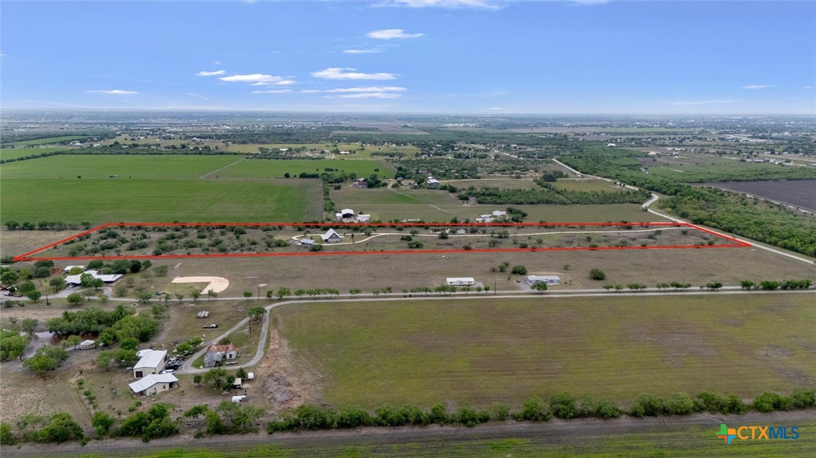 707 Creek Road Marion, TX 78124 - Photo 26 of 32 a view of a city with an ocean