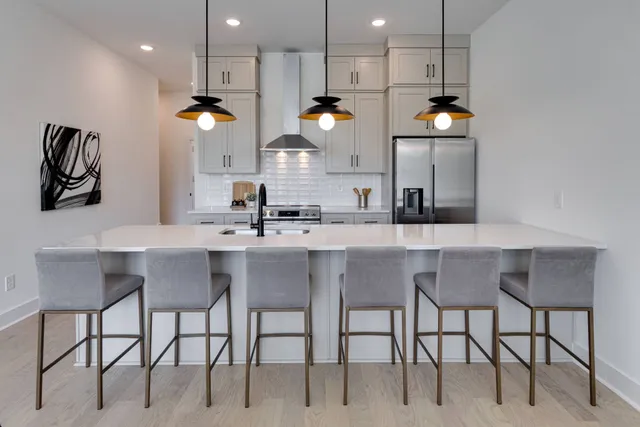 $2,995 | 2106 24th Avenue North, Unit J, Nashville, TN 37208