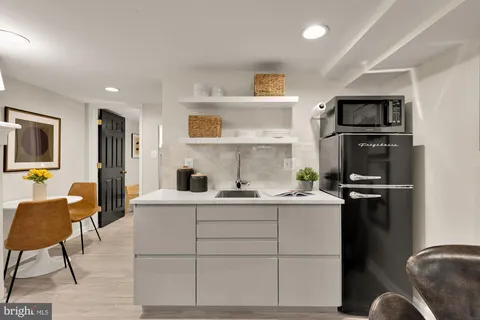 $1,300,000 | 1411 5th Street Northwest, Washington, DC 20001