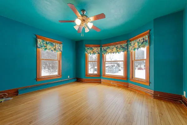 $215,000 | 802 3rd Avenue, Heron Lake, MN 56137