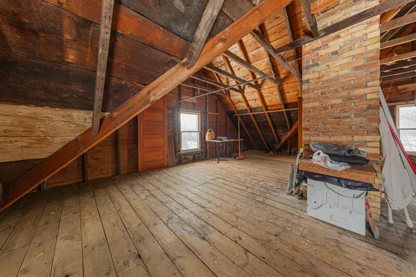 $215,000 | 802 3rd Avenue, Heron Lake, MN 56137