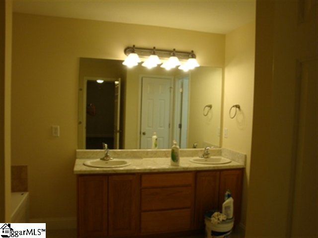 104 Falling Spring Court Simpsonville, SC 29681 - Photo 8 of 14 Gallery Image 8
