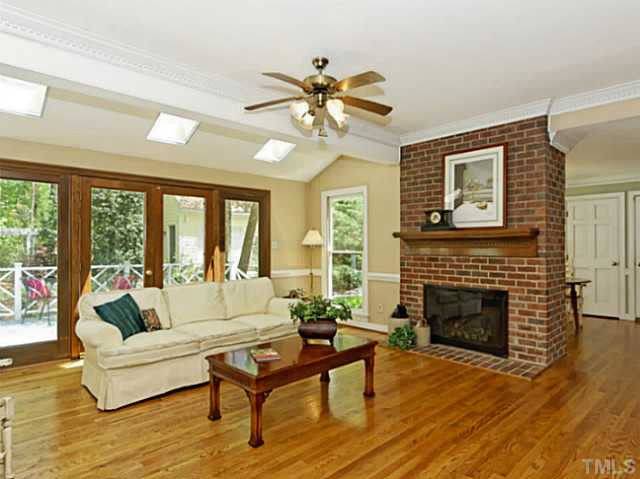 5229 Leiden Lane Raleigh, NC 27606 - Photo 11 of 25 Den/Family/Great Room