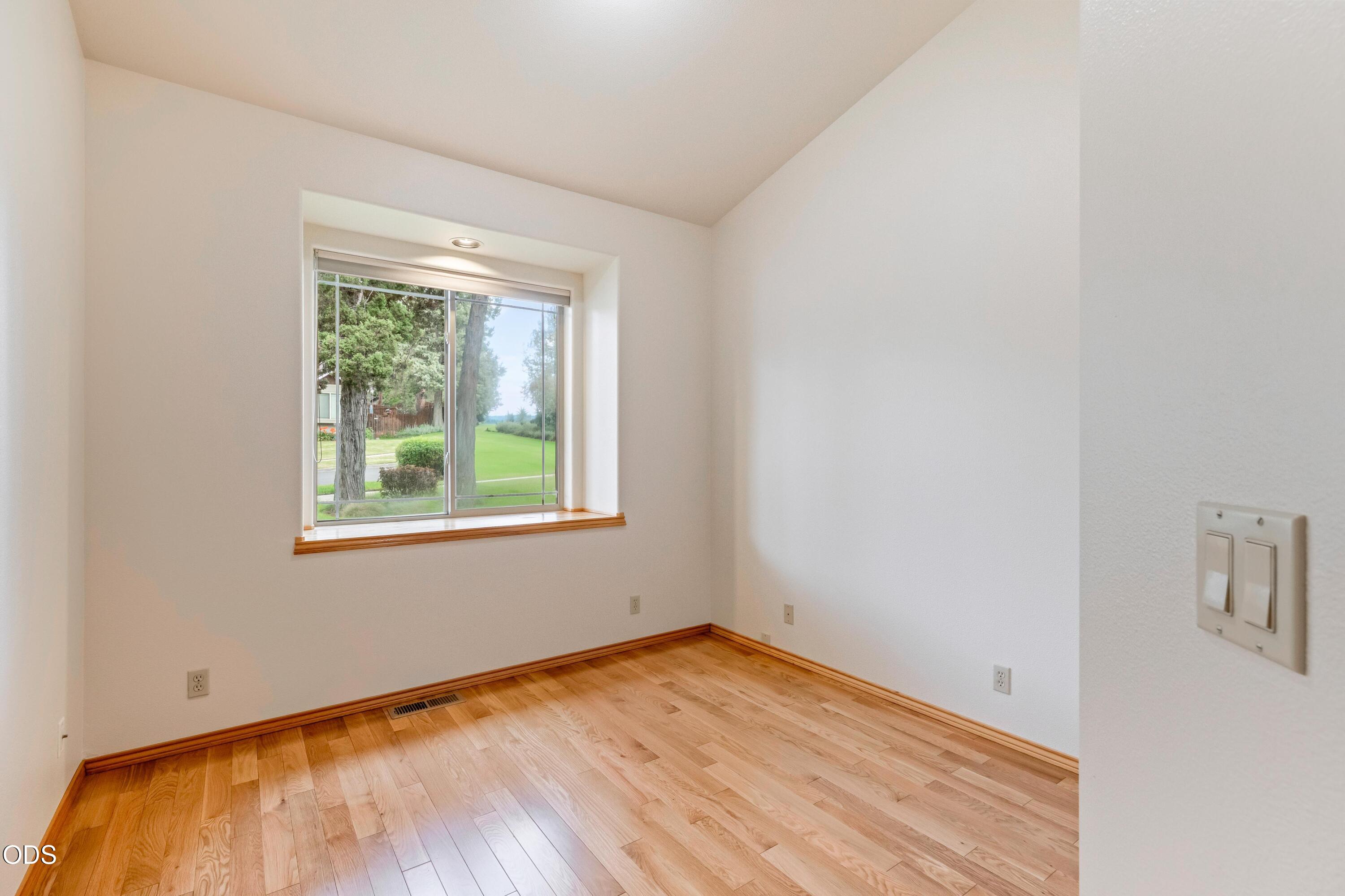 1009 Southwest Crosscut Court Bend, OR 97702 - Photo 17 of 31