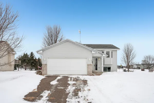 $239,900 | 931 Shady Ridge Lane, Braham, MN 55006