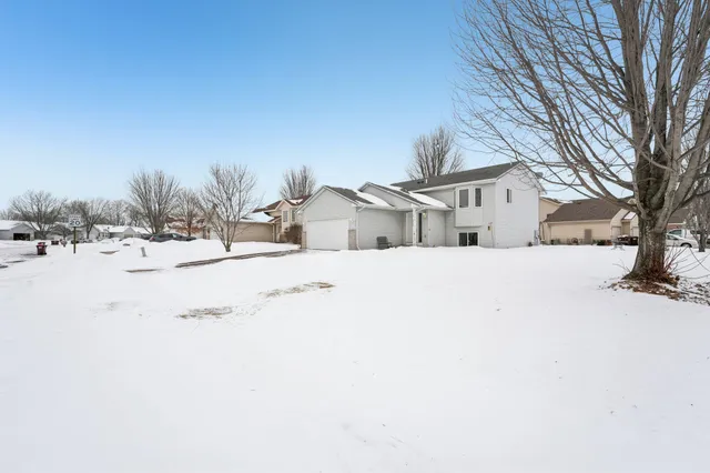 $249,900 | 931 Shady Ridge Lane, Braham, MN 55006