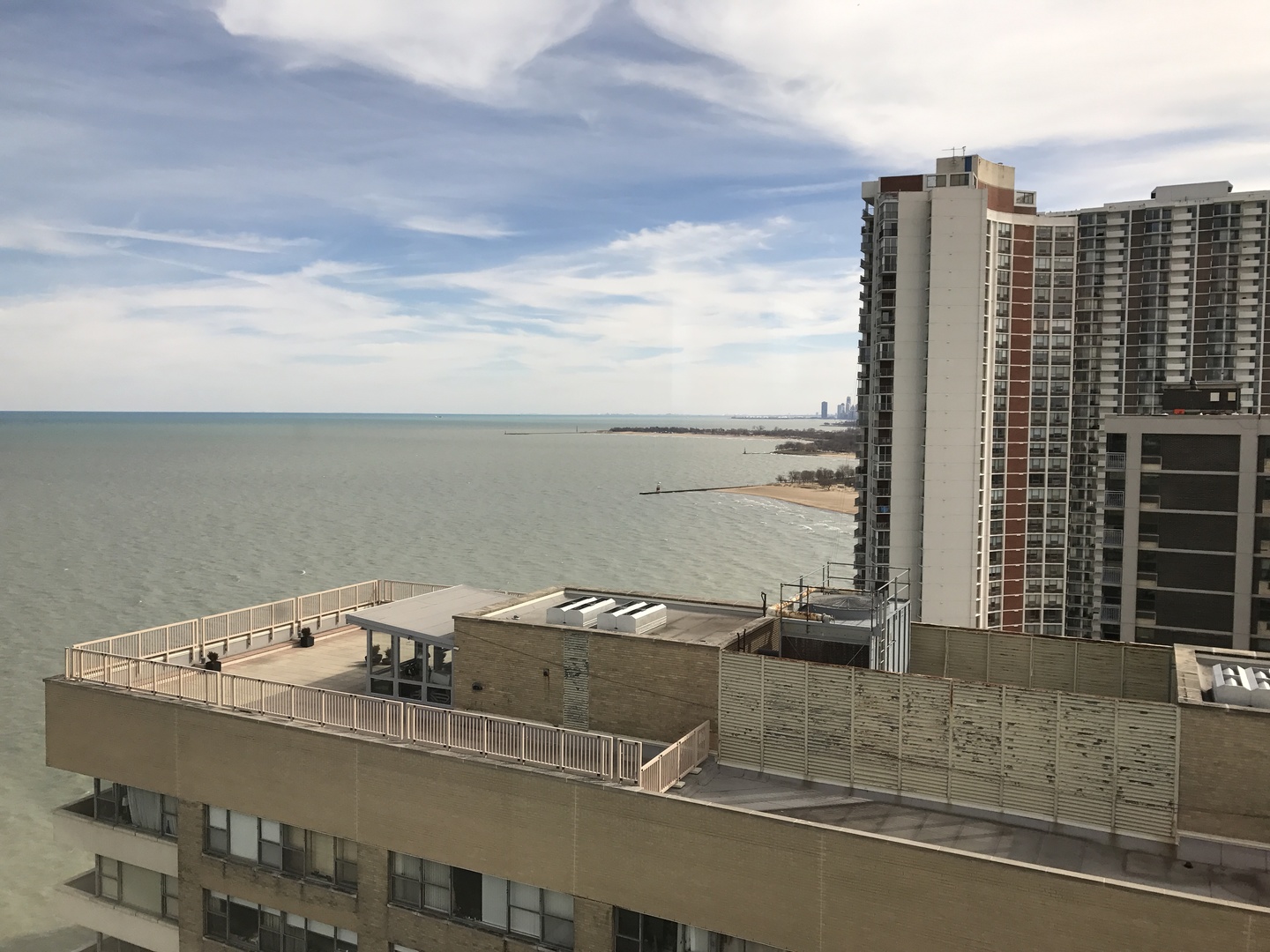 6171 North Sheridan Road, Unit 2707 Chicago, IL 60660 - Photo 14 of 23
