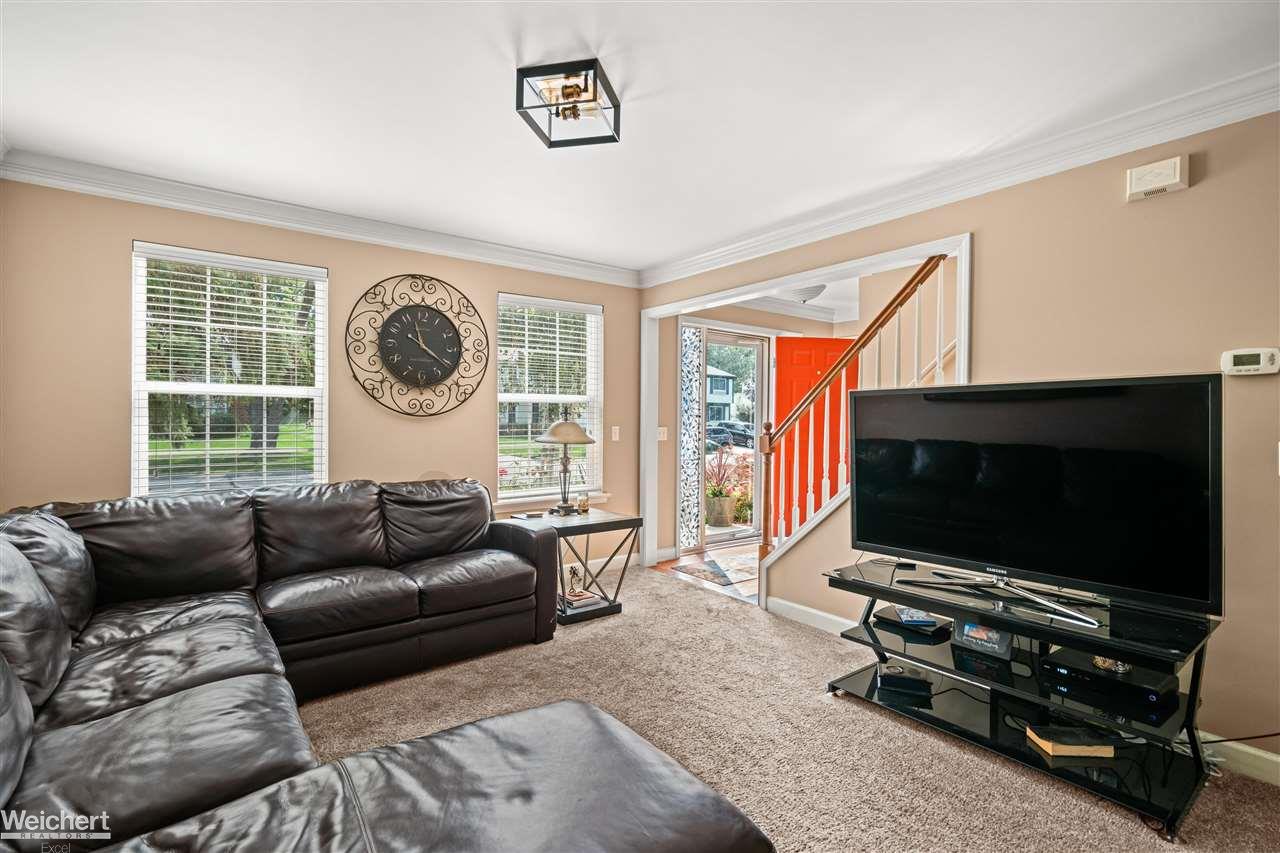 1680 Morningside Lane Rochester, MI 48307 - Photo 8 of 29 50051201-7.JPG
