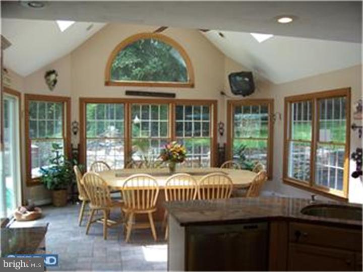 2283 Deer Path Road Huntingdon Valley, PA 19006 - Photo 7 of 19 Breakfast Room