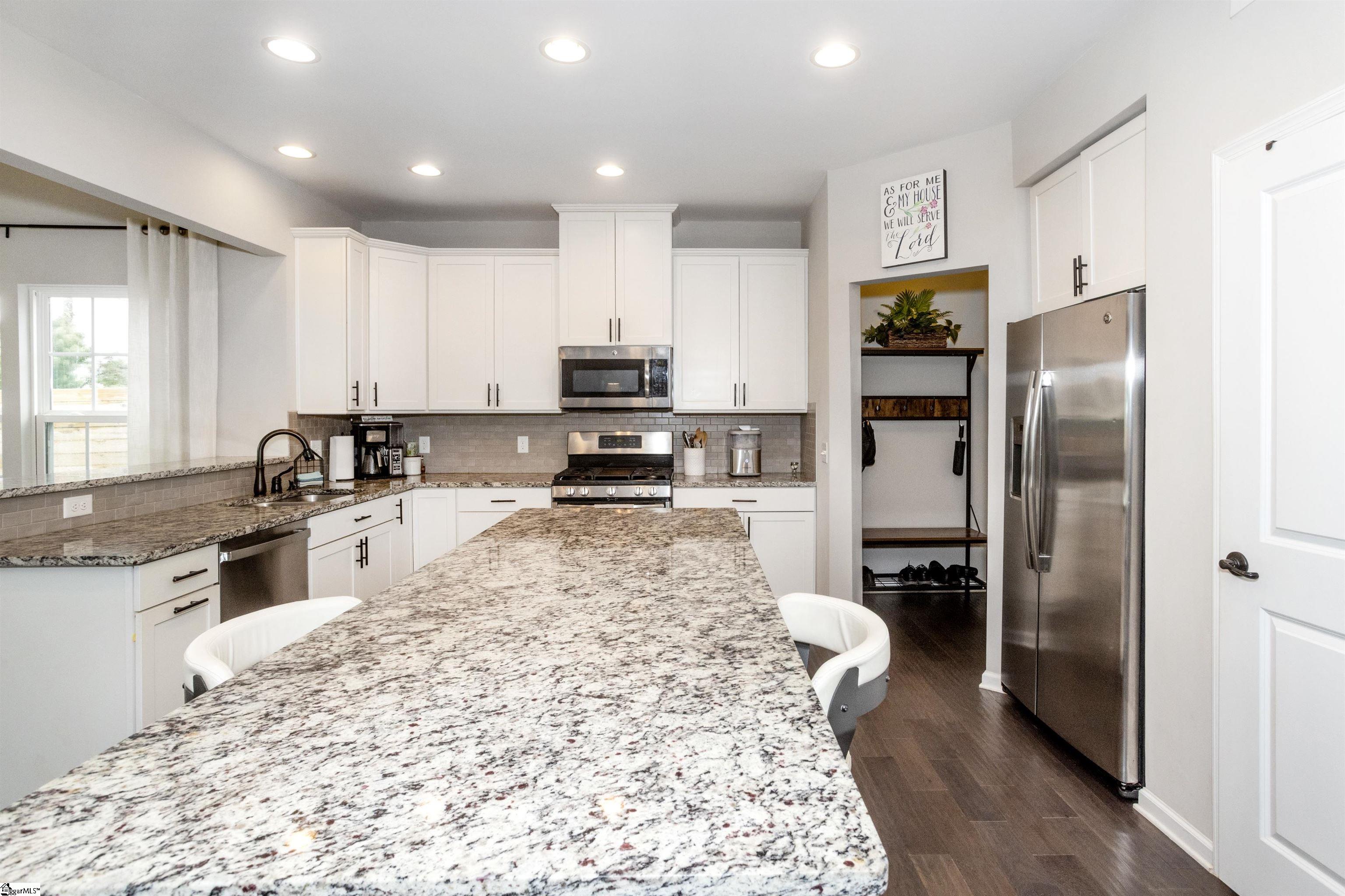 374 Bucklebury Road Greer, SC 29651 - Photo 15 of 48 Gallery Image 15