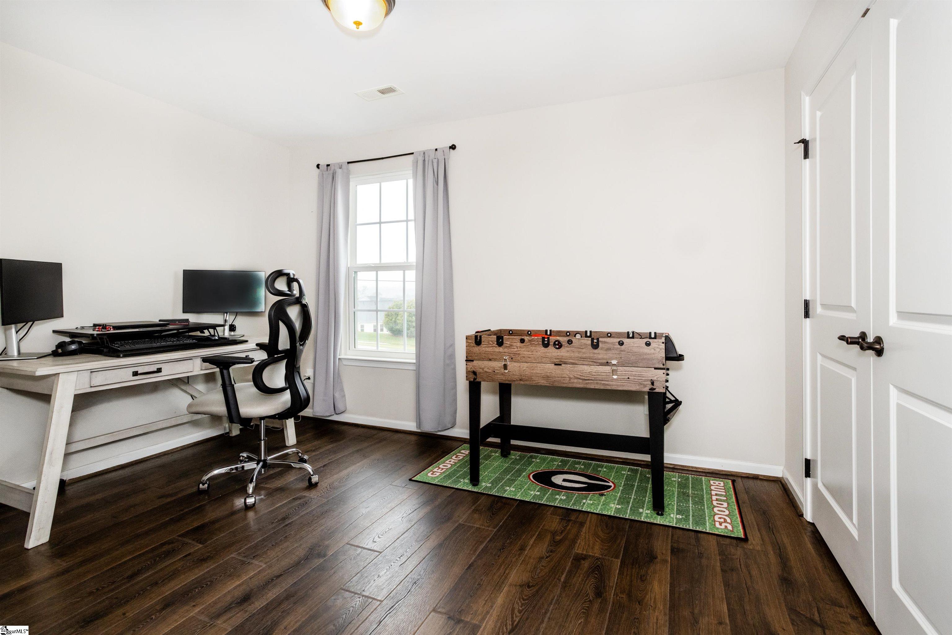 374 Bucklebury Road Greer, SC 29651 - Photo 32 of 48 Gallery Image 32