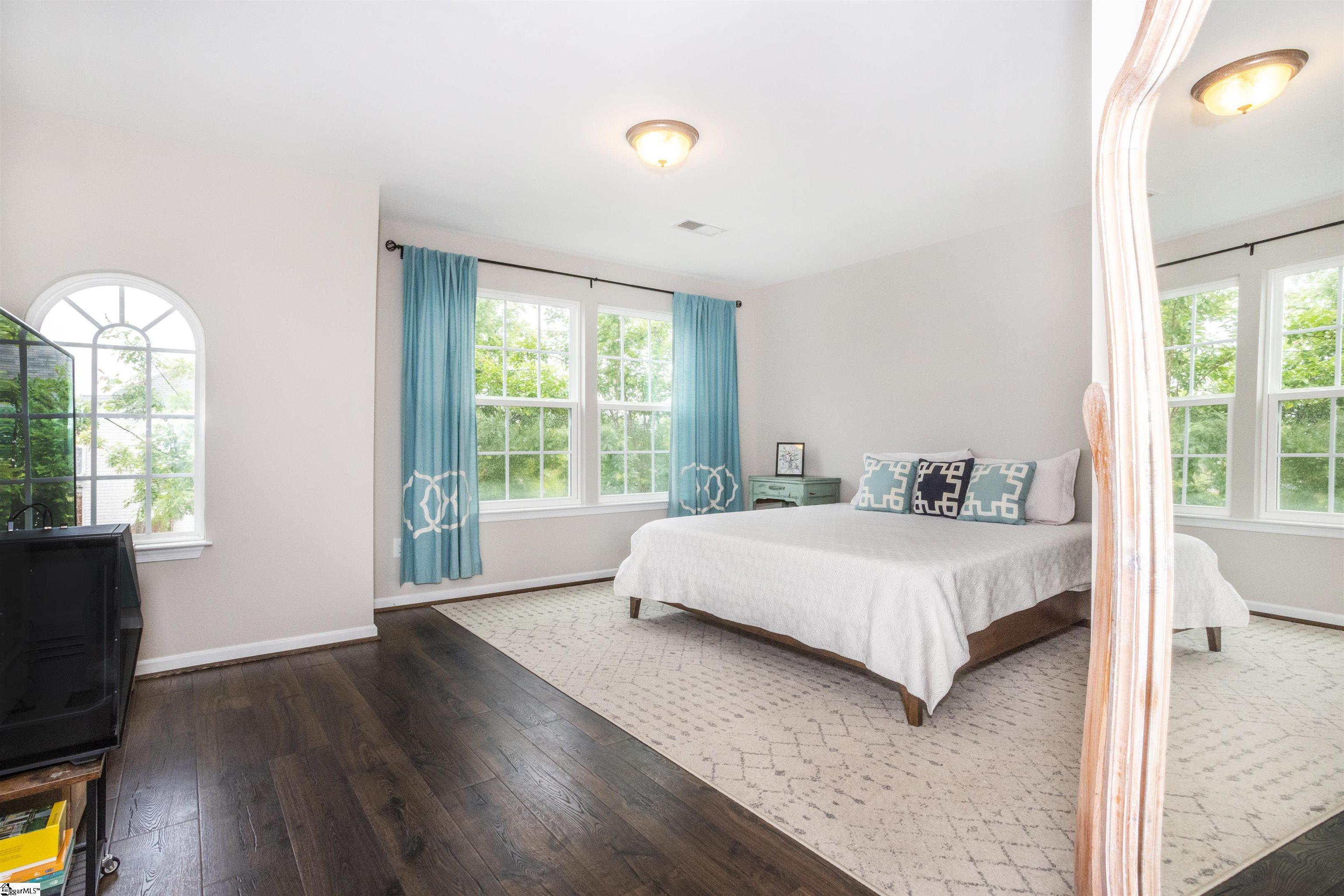 374 Bucklebury Road Greer, SC 29651 - Photo 33 of 48 Gallery Image 33