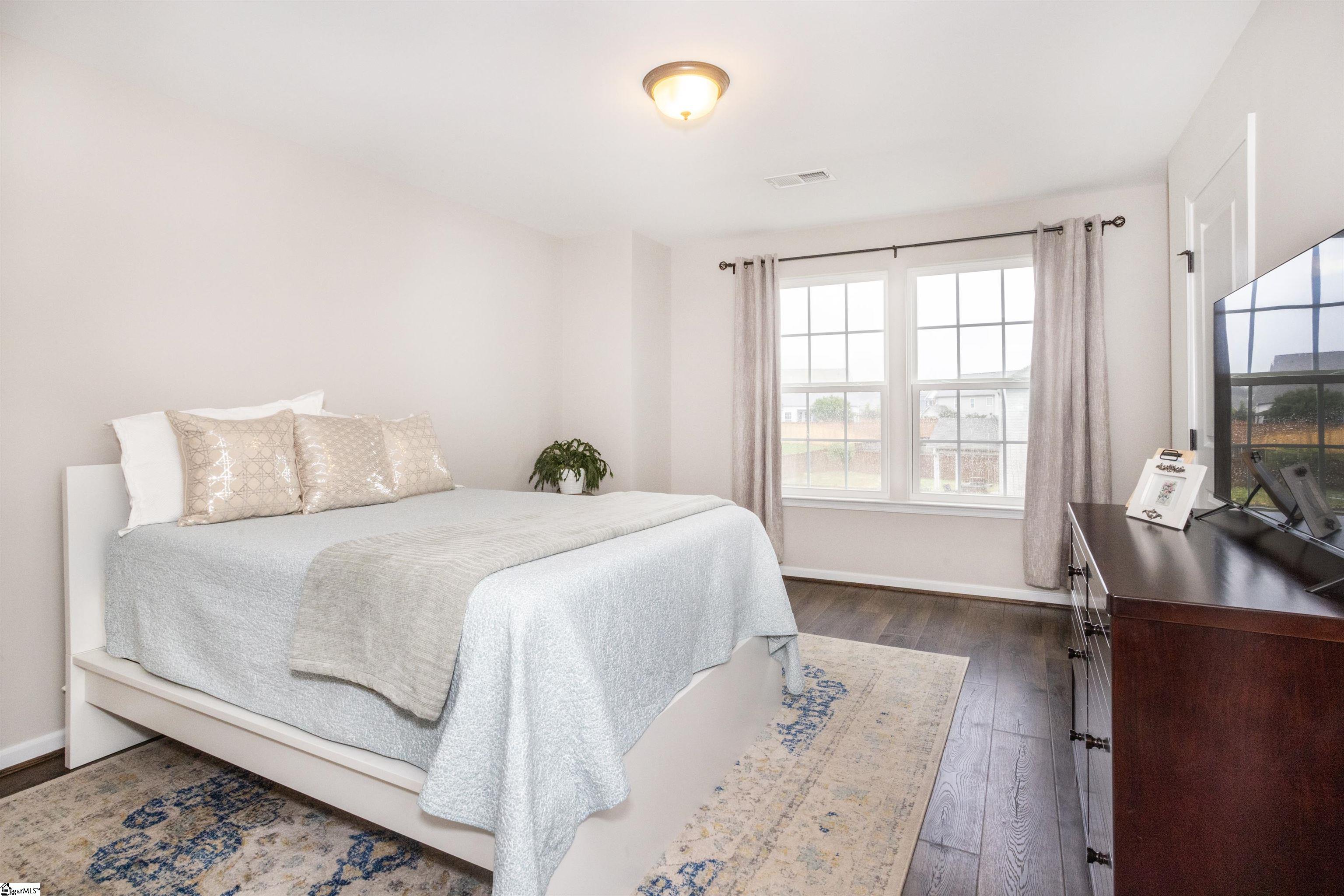 374 Bucklebury Road Greer, SC 29651 - Photo 34 of 48 Gallery Image 34