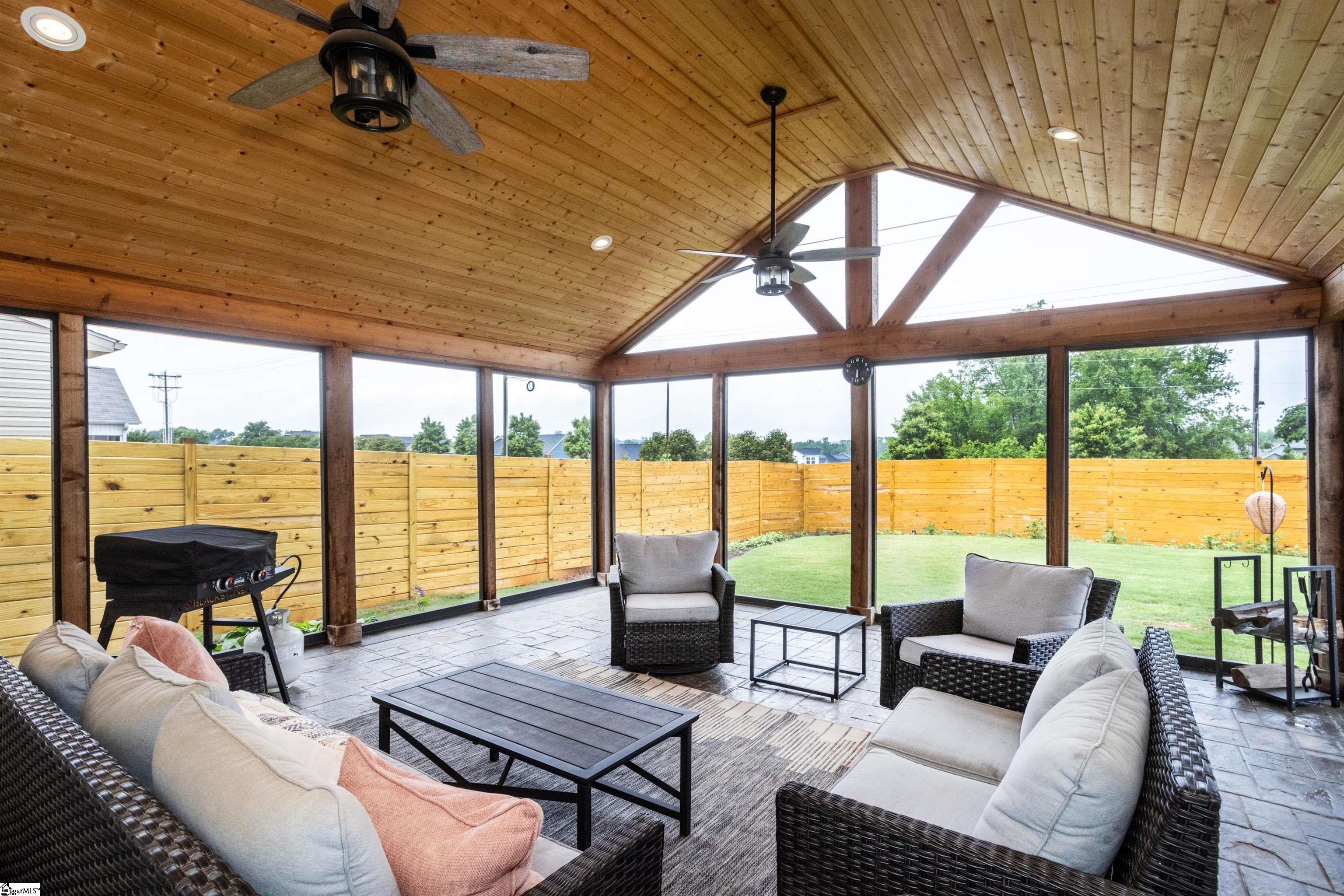 374 Bucklebury Road Greer, SC 29651 - Photo 4 of 48 Gallery Image 4