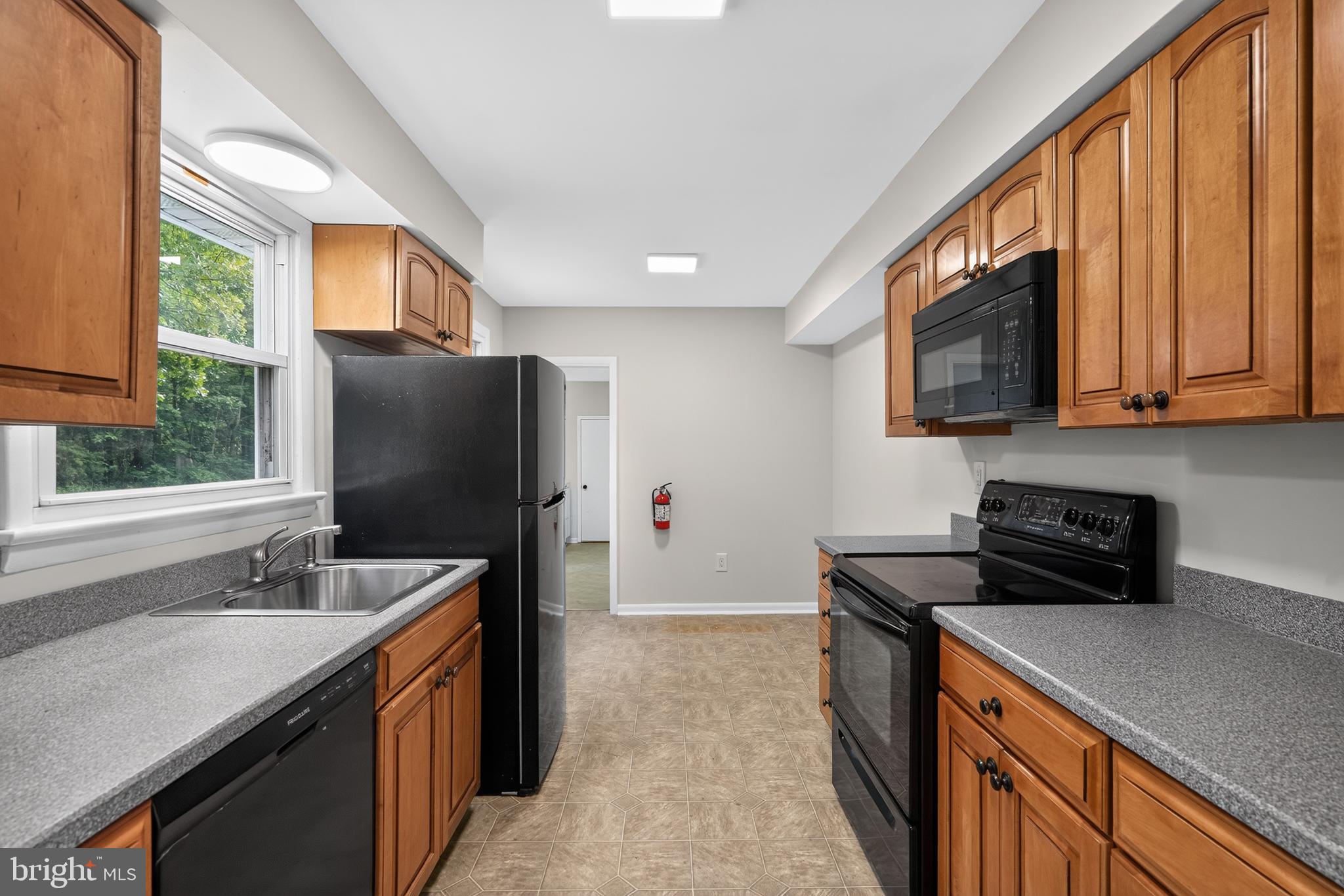 587 Magnolia Road Pemberton, NJ 08068 - Photo 7 of 24