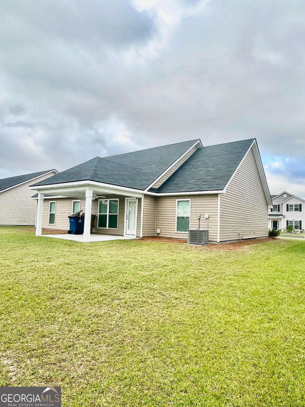 283 Chestnut Drive Brunswick, GA 31523 - Photo 35 of 38