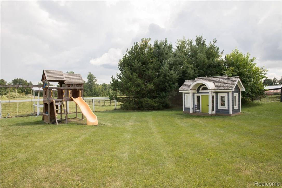 5955 Thomas Road Oxford, MI 48371 - Photo 30 of 46 780A3698.jpg