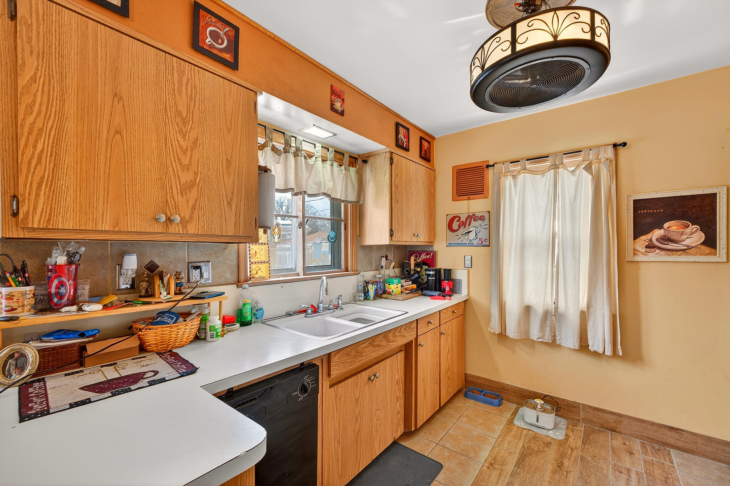 7849 Pershing Boulevard Kenosha, WI 53142 - Photo 12 of 26 012_DH104692