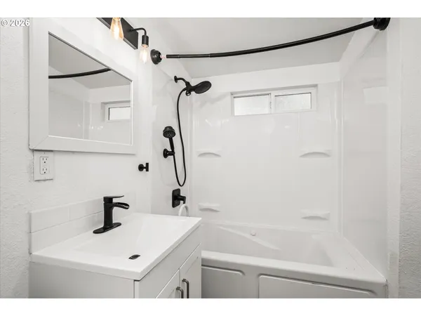 $425,000 | 1755 Brentwood Avenue, Eugene, OR 97404