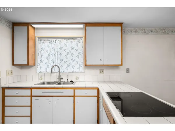 $425,000 | 1755 Brentwood Avenue, Eugene, OR 97404