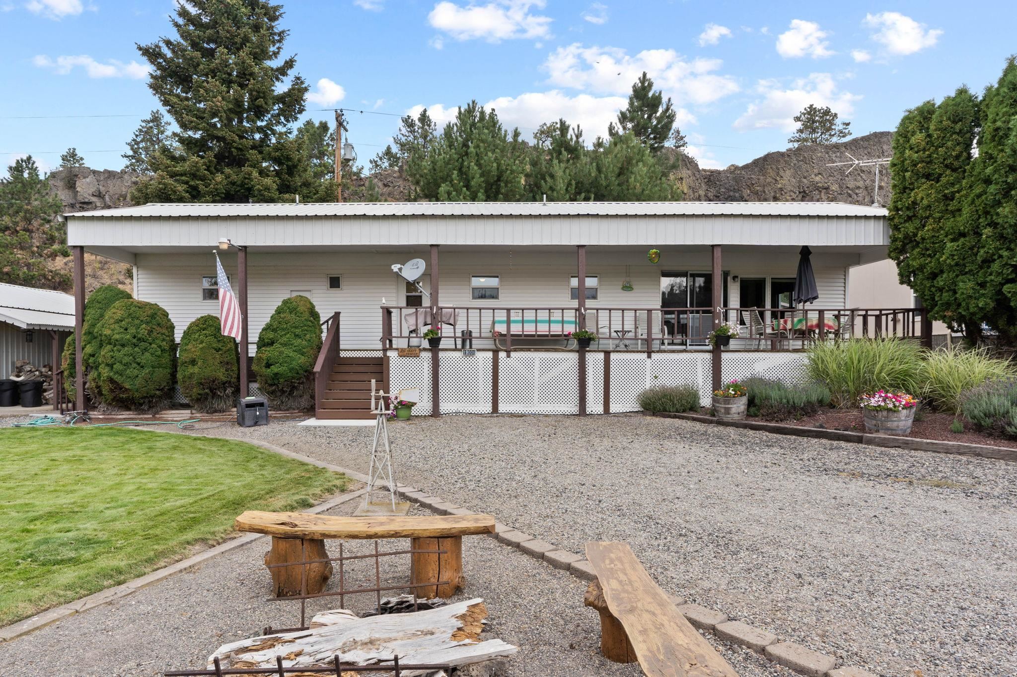 19006 West Bunker Road Cheney, WA 99004 - Photo 1 of 34