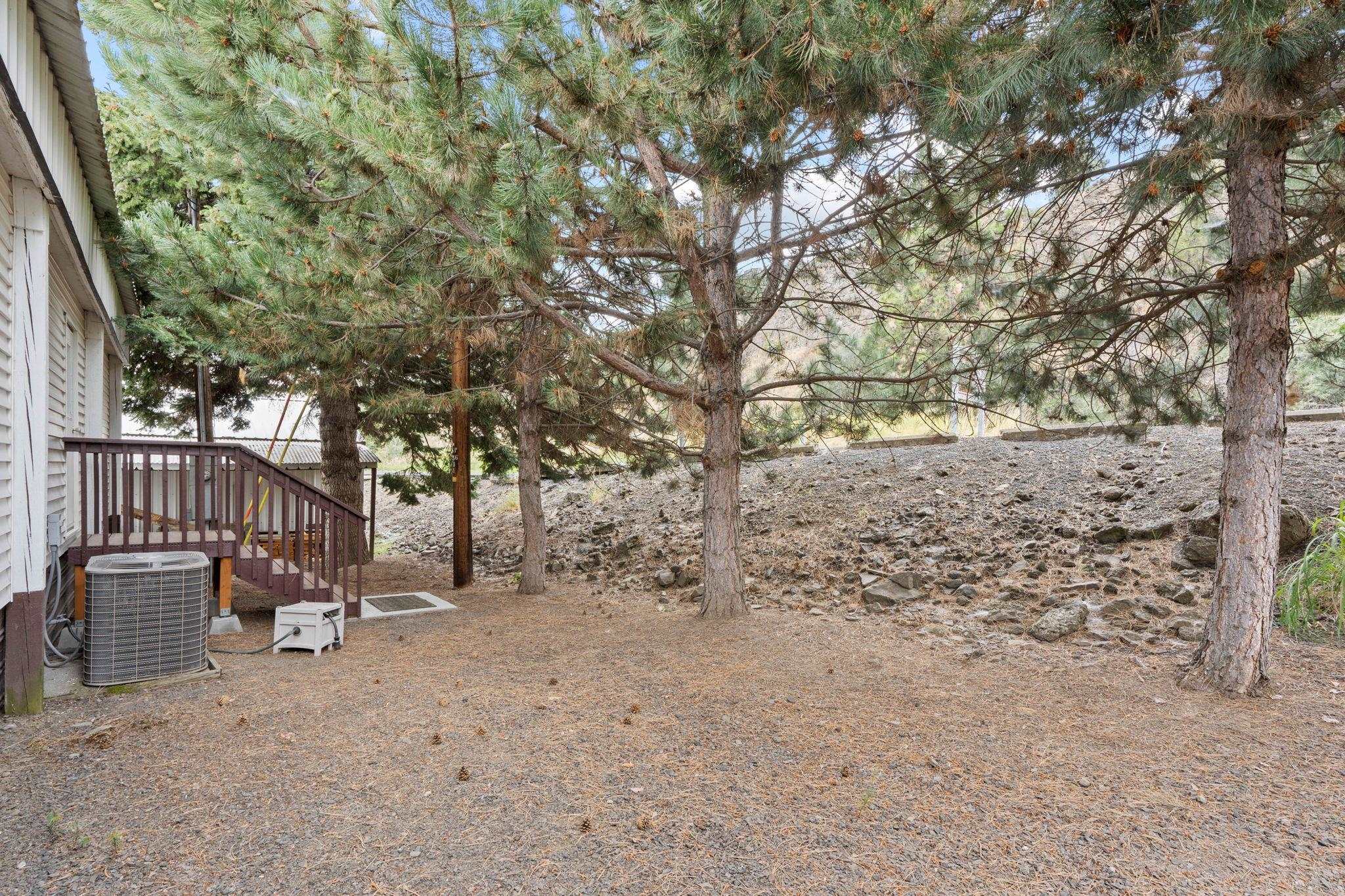 19006 West Bunker Road Cheney, WA 99004 - Photo 24 of 34